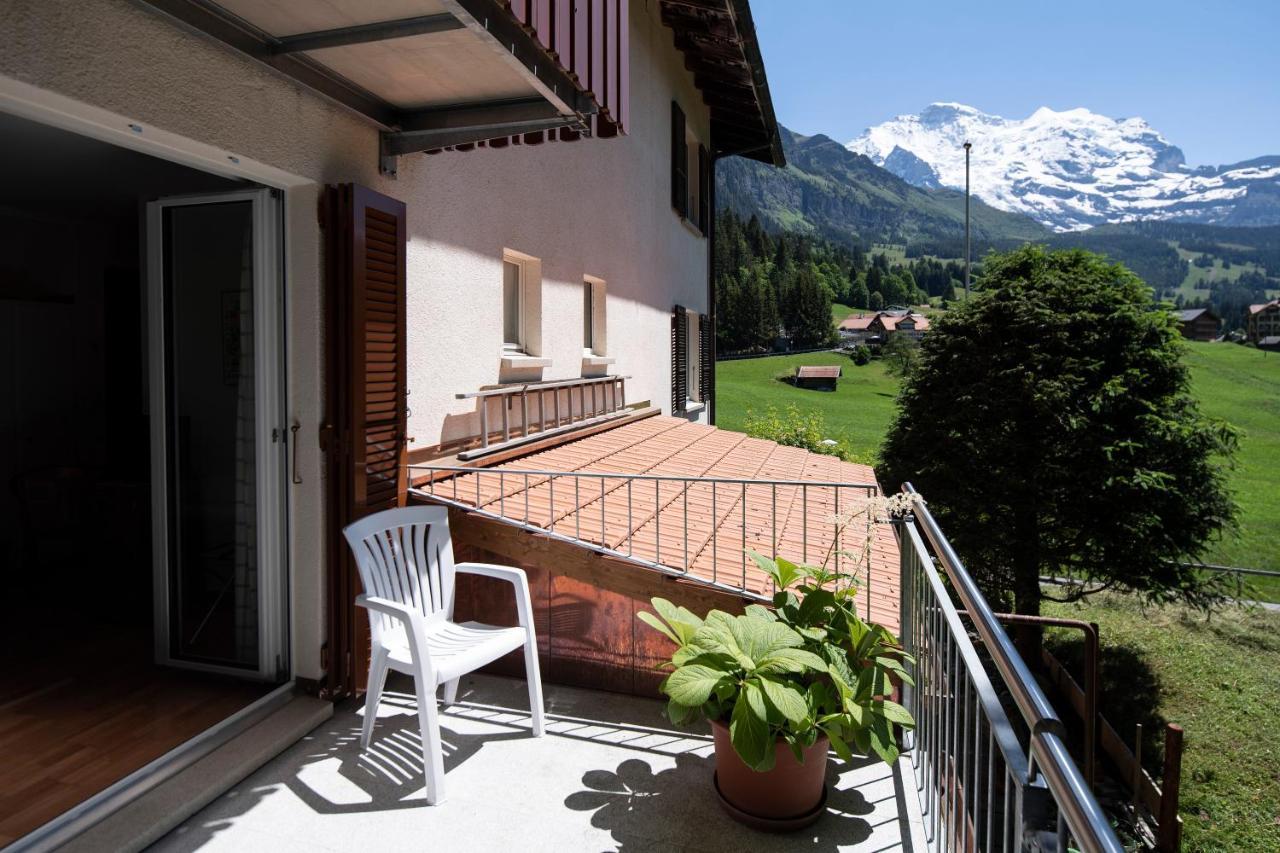 Hotel Berghaus Wengen Exterior photo