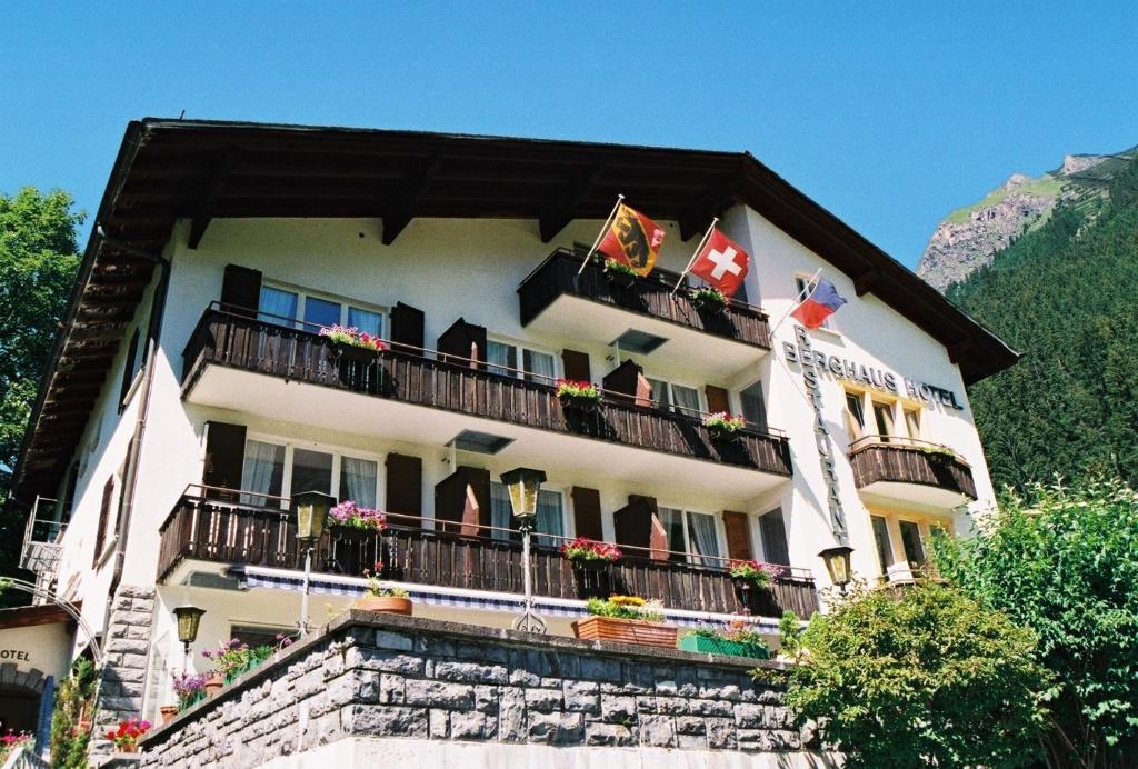 Hotel Berghaus Wengen Exterior photo